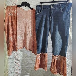 Les Femme Floral Top With Matching Jeans